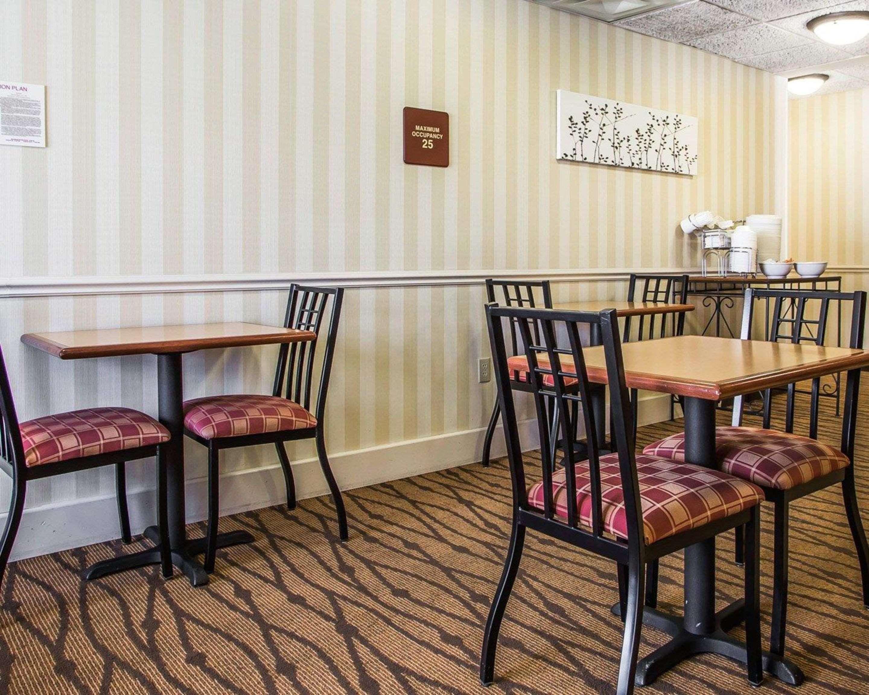 Sleep Inn&Suites Wisconsin Rapids Buitenkant foto