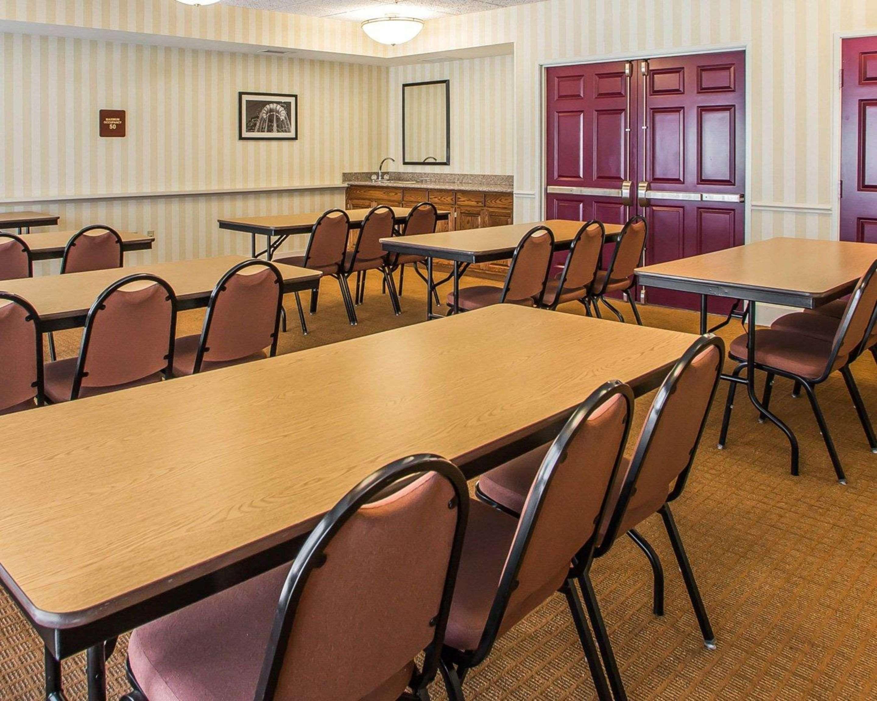 Sleep Inn&Suites Wisconsin Rapids Buitenkant foto