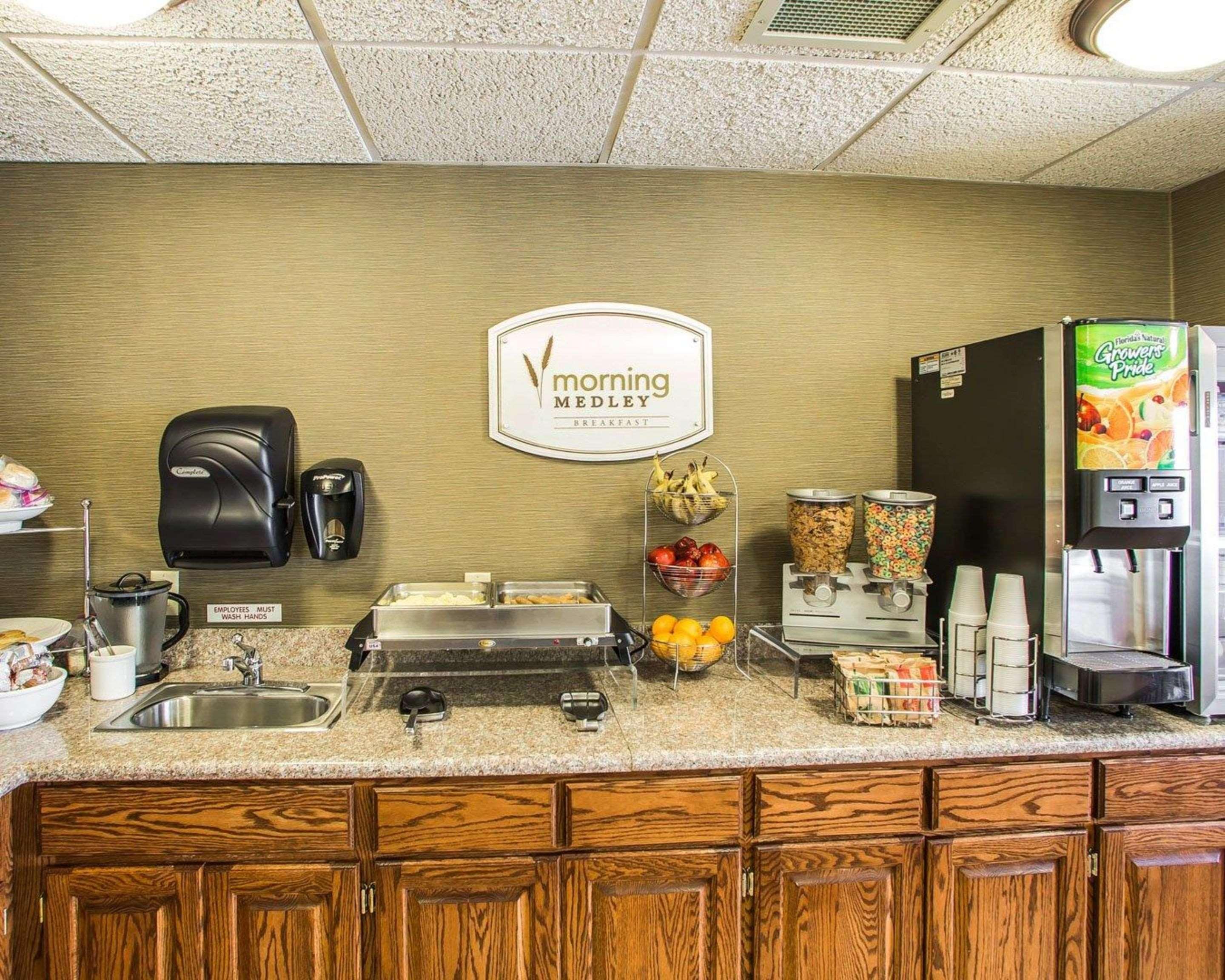 Sleep Inn&Suites Wisconsin Rapids Buitenkant foto