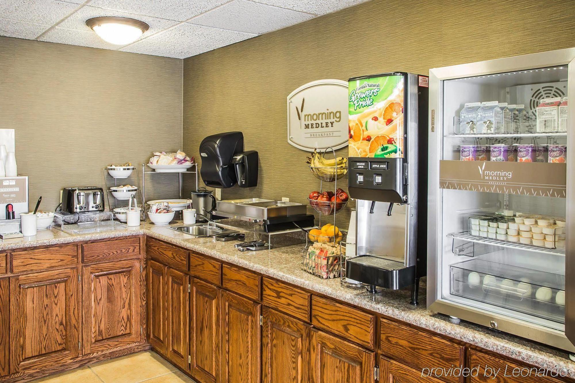 Sleep Inn&Suites Wisconsin Rapids Buitenkant foto